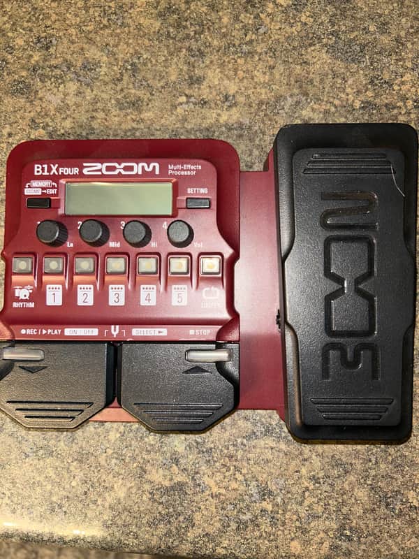 Zoom B1X Four