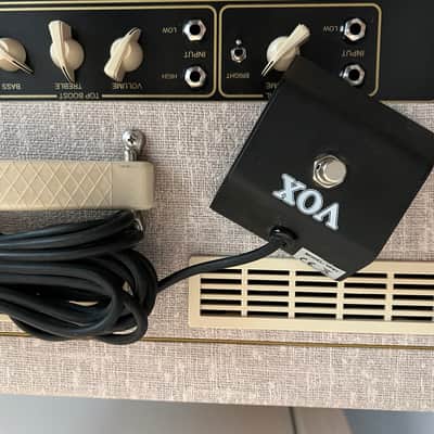 Vox AC30HW2X Hand-Wired 2-Channel 30-Watt 2x12" Blue Alnico Guitar Combo 2010 - 2019 - Fawn image 9