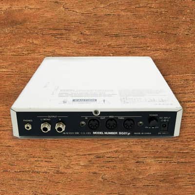 Vintage 90's Akai SG01p Piano Sound Module - Desktop Half Rack image 2