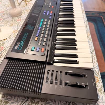 Yamaha DSR-1000 Black
