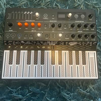 Arturia MicroFreak 25-Key Algorithmic Synthesizer 2019 - Present - Black