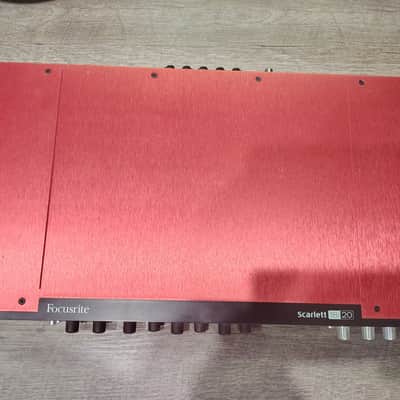Focusrite Scarlett 18i20 first gen 2010s - Black/red image 10