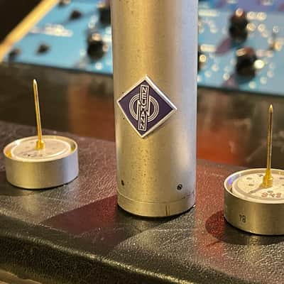 Pair of Neumann Vintage KM 84 Small Diaphragm Cardioid Condenser Microphone Stereo Pair with very close serials! Silver Nickle image 3