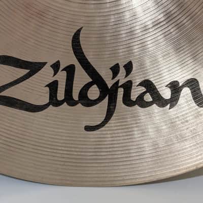Zildjian 18" A Series Medium Thin Crash Cymbal 1982 - 2012 - Traditional image 8