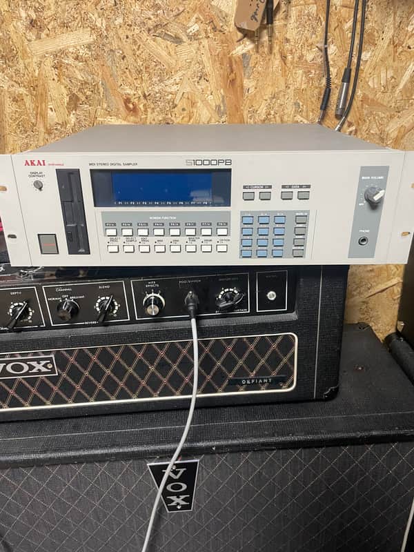 Akai S1000PB for sale image 1