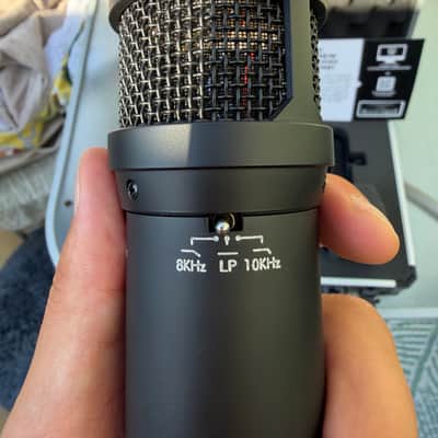 Lauten Audio LS-208 Large Diaphragm Cardioid Condenser Microphone 2018 - 2020 - Black image 6