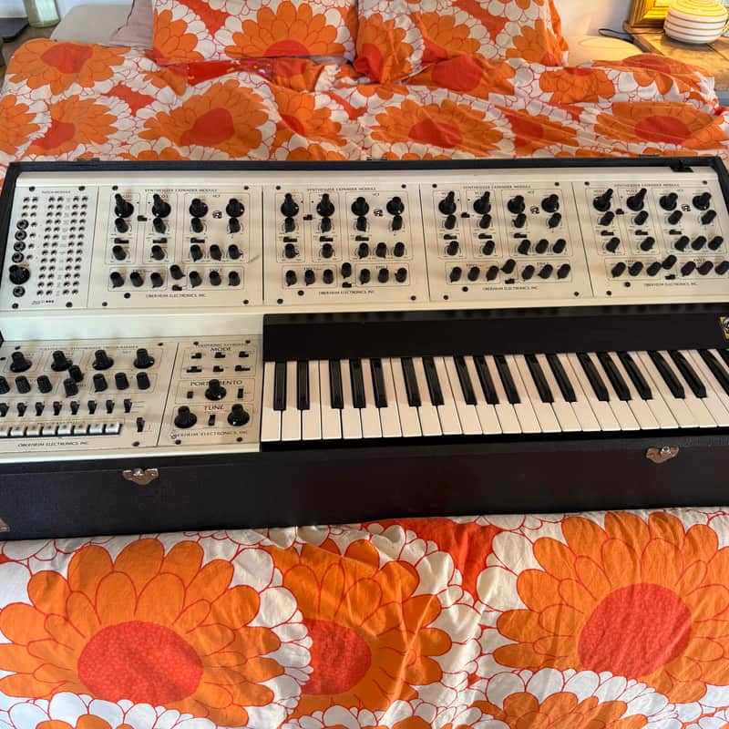 OBERHEIM FVS - 1  ( fully reversable patchbay mod by "AnalogSweden" )