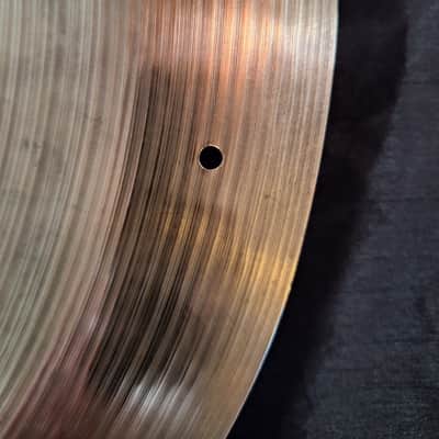 Zildjian 18" A Series Swish Cymbal 1970s - Traditional image 5