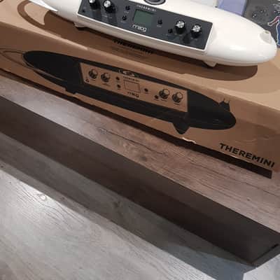 Moog Theremini Theremin 2018 - Present - White image 1