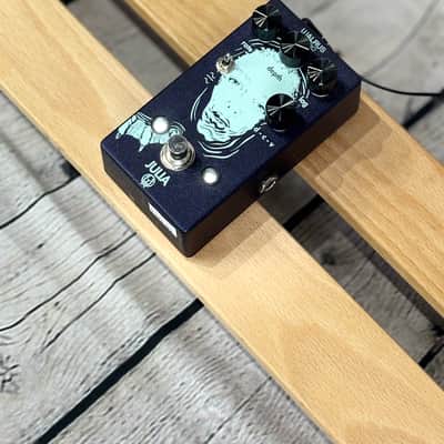 Walrus Audio Julia Chorus / Vibrato 2017 - 2019 - Purple image 2