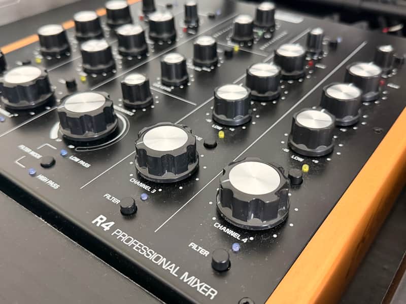 Headliner R4 professional Rotary DJ Mixer image 1