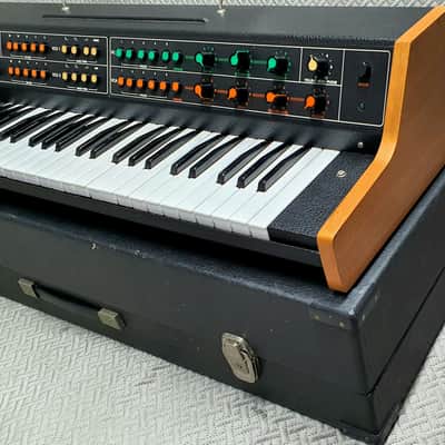 Vermona Synthesizer - DDR Synthesizer✅ Ultra-Rare Vintage East German Analog Monolith ✅ Deep, Raw & Discrete Sound Architecture ✅ Fully Checked & Cleaned ✅ Pure Electronic Character from 1980 ✅ Worldwide Shipping image 6