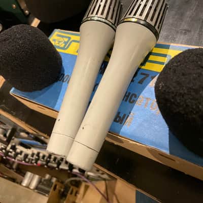Pair of refurbished Lomo 82A-12-2 Y3 dynamic studio microphones w XLR connectivity! image 6