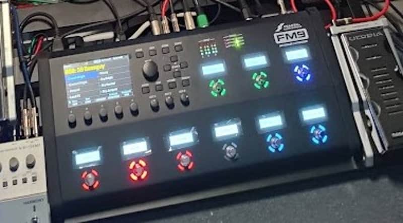 Fractal Audio FM9 Amp Modeler / FX Processor 2021 - 2023 - Black image 1
