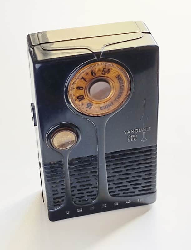 Vintage Emerson Vanguard 888 Transistor Radio - 1950s - Rare image 1