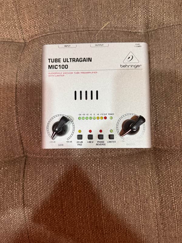 Behringer Tube Ultragain MIC100 Vacuum Tube Preamp with Limiter