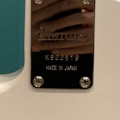 Custom finish 1982 Ibanez Roadstar II bass with original hard shell case image 14