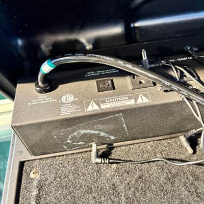 SKB Pedalboard / Power Supply image 4