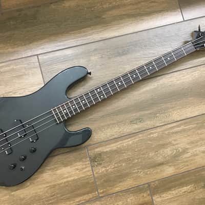 Jackson USA Bolt On 80s Vintage Bass Guitar image 2