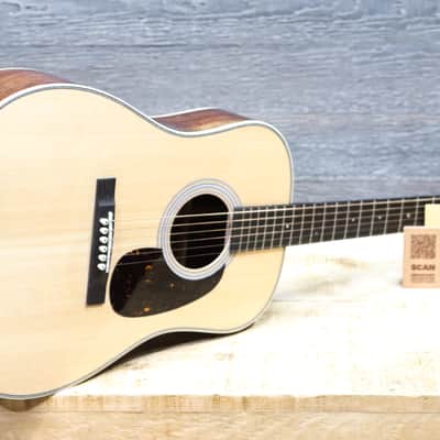 Martin O'ahu HG-28 Solid Flamed Hawaiian Koa HG-14 Fret Acoustic Guitar w/Bag image 9