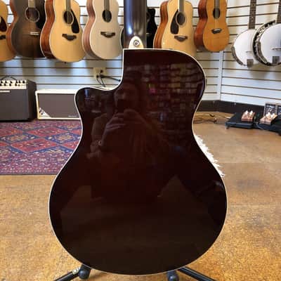 Yamaha APX600 Thinline Cutaway Acoustic-Electric Guitar Natural image 3