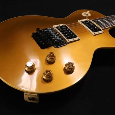 MINT Gibson Custom Dealer Select Les Paul Axcess Standard Floyd Rose Electric Guitar - Gold Top, VOS USED 831 image 5