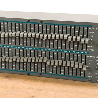 Ashly GQX-3102 2-Channel 31-Band Graphic Equalizer CG01273 image 3