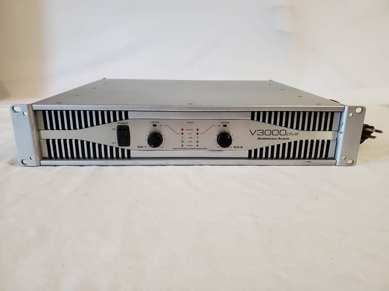 American Audio V3000plus パワーアンプ　2 0aec52b64d19300d57326122efe0d8