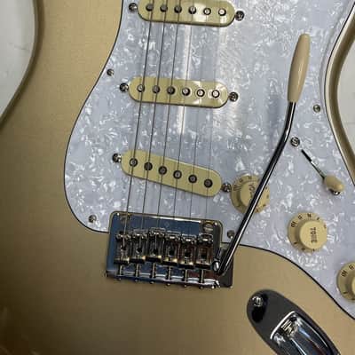 Fender Classic Player '50s Stratocaster 2017 - Shoreline Gold image 4