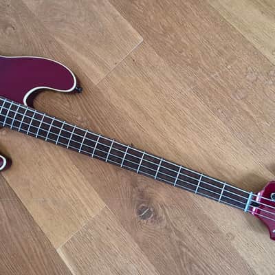 Fender Aerodyne Jazz 2005 - Candy Apple Red image 8