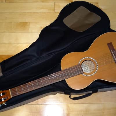 Godin Art et Luthier Ami Nylon Cedar classical guitar 2011 - Cedar image 3