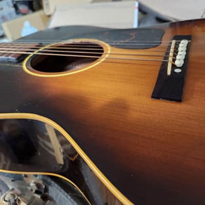 Gibson LG-2 1946 - 1949 - Sunburst image 13