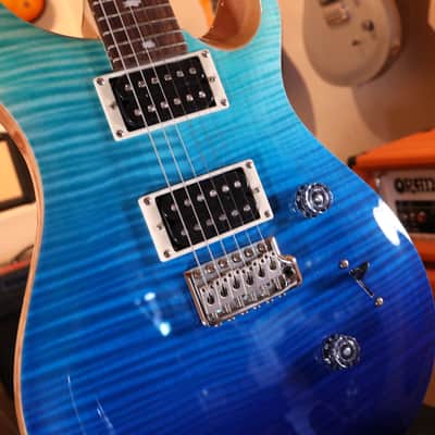 PRS SE Custom 24 Sapphire Fade 6743 image 8