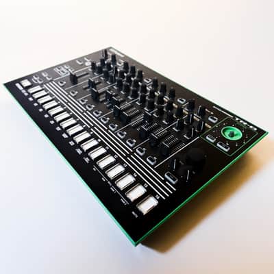 Roland TR-8 AIRA Rhythm Performer with Sample Playback 2018 - Present - Black image 3
