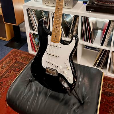 Fender Custom Shop Masterbuilt Chris Fleming Eric Clapton "Blackie" Tribute 2006 - Black Relic image 8