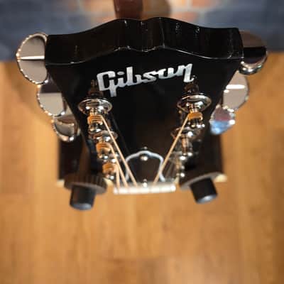 Gibson 2025 J-45 Standard Vintage Sunburst w/ OHSC Barely Played! image 4
