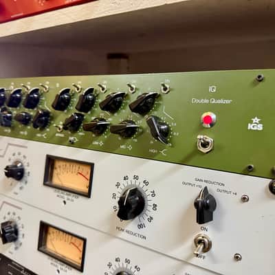 IGS Audio IQ Double qualizer stereo 4 band parametric equalizer c 2020 - Black EQ EQP-1s image 2