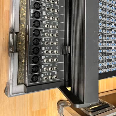 Mackie 32.8 + 32 Channel + Meterbridge 8 Channel mixing console + case 1990 image 10