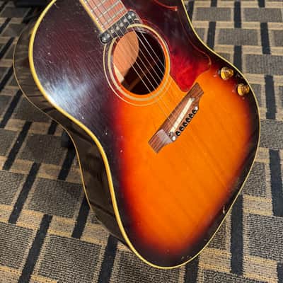Gibson J-160E 1965/66 - Sunburst image 8