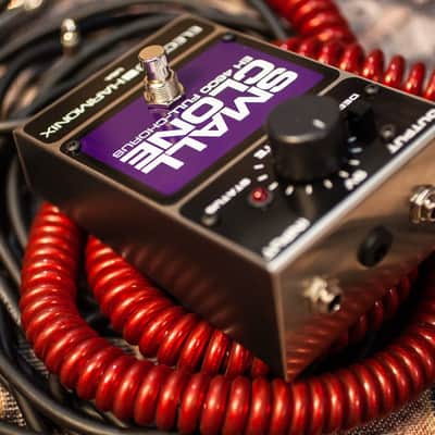 Electro-Harmonix Small Clone Analog Chorus Guitar Pedal image 4