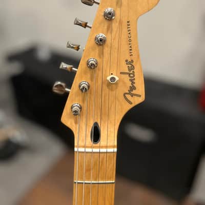 Fender Stratocaster 2014 - Sunburst image 3