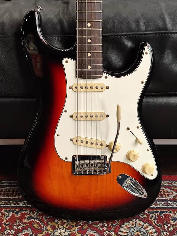 Fender Stratocaster Player II 70th 2024 - 3 Tono Sunburst
