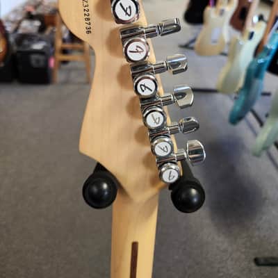 Used 2004 Fender American Stratocaster w/ Virgil Arlo Pickups and Upgrades - Sunburst w/ Case image 14