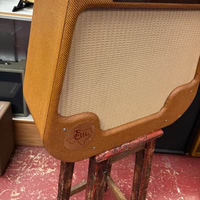 Kendrick model 2112 Texas Crude Amplifier Lacquered Tweed image 2