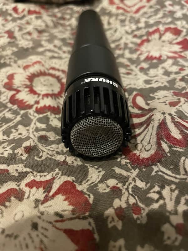 (4 of 4) Shure SM57 Cardioid Dynamic Microphone 1984 - Present - Black image 1