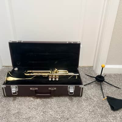 Yamaha Bb Student Trumpet - Needs Work image 9