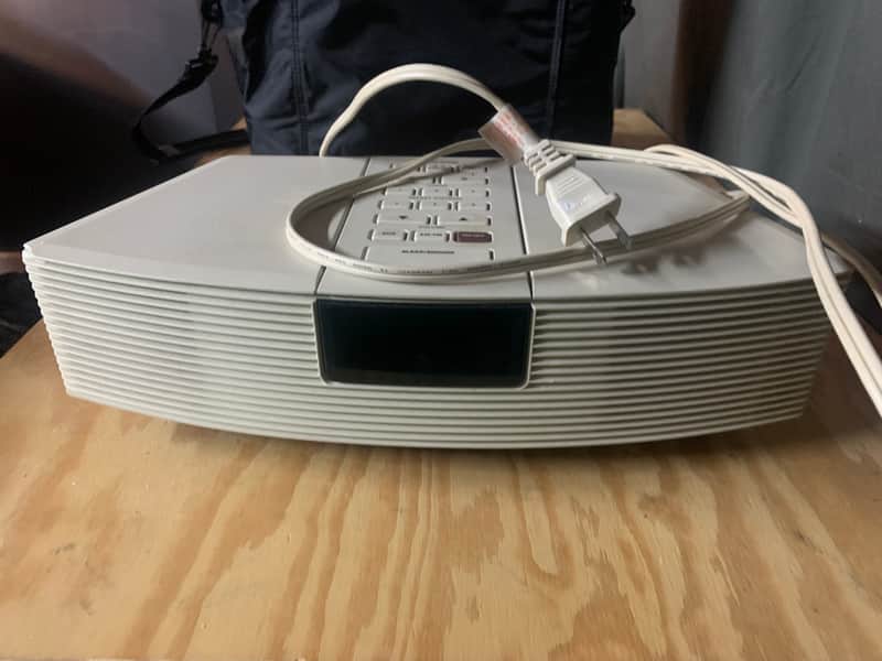 Bose Bose Wave Radio AM/FM Alarm Clock AWR1W1 90s image 1