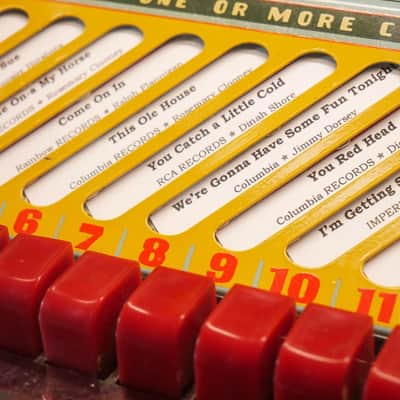 1947 Rock-Ola Model 1426 jukebox - pro restoration imagen 10