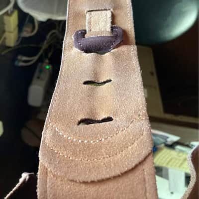 Unbranded (levys?) acoustic or electric guitar strap 2 tone soft 57x2.5 image 2