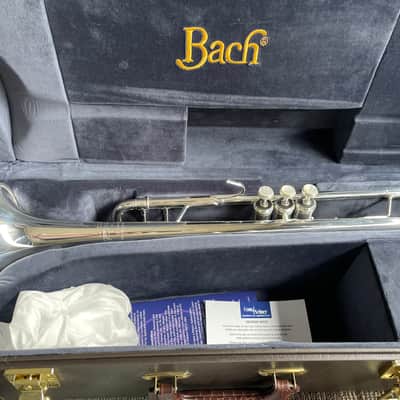Bach 180S43 Stradivarius Bb Trumpet Outfit (USED/Demo) image 1